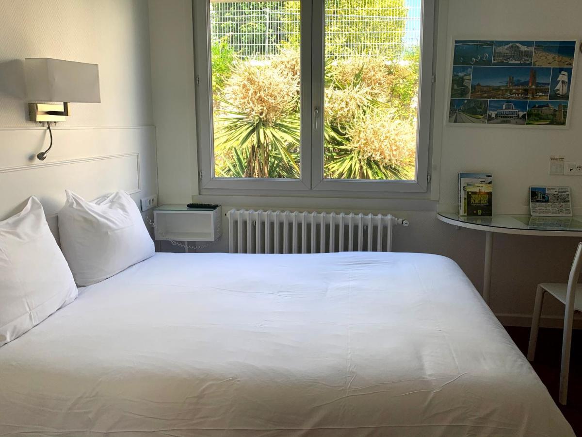 Abalys Hotel Brest Bagian luar foto