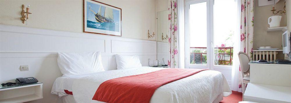Abalys Hotel Brest Bagian luar foto