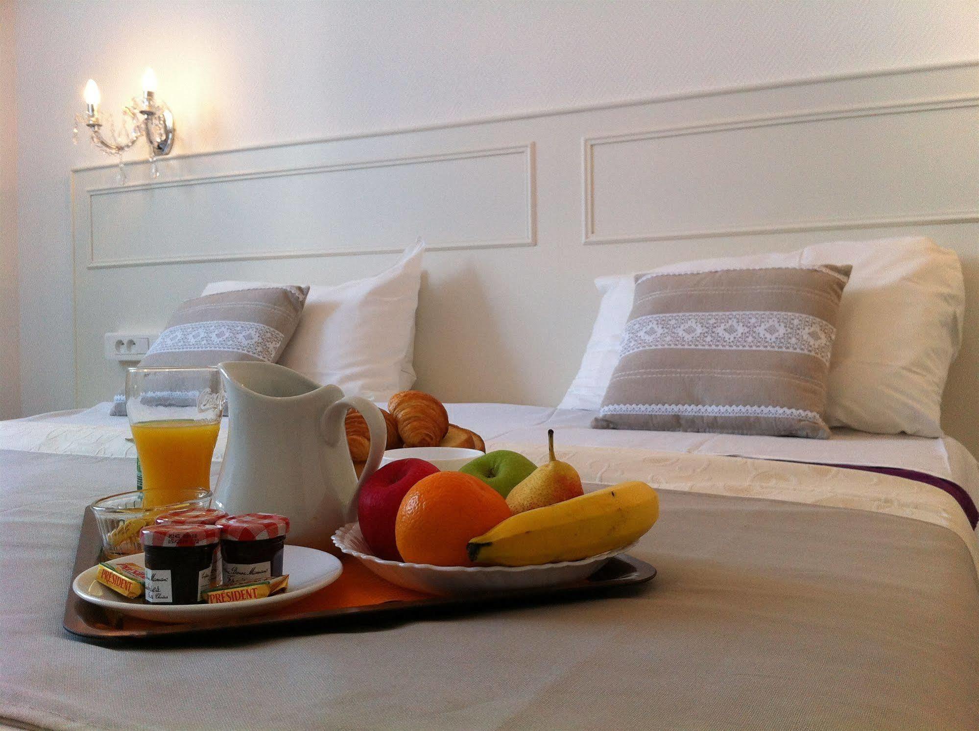 Abalys Hotel Brest Bagian luar foto